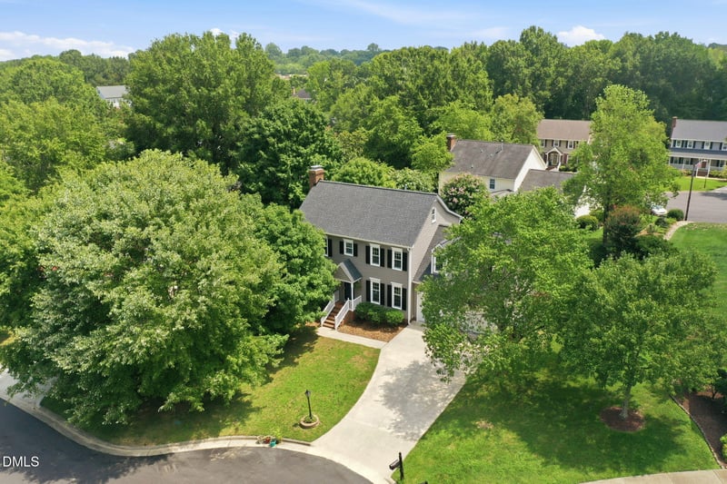 2506 Ashley Pl, Burlington, NC 27215