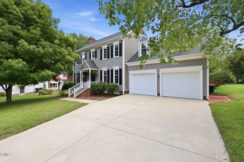 2506 Ashley Pl, Burlington, NC 27215