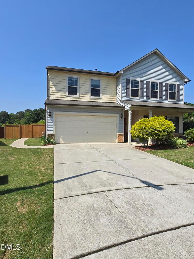 2511 Dalmahoy Ln, Fuquay Varina, NC 27526