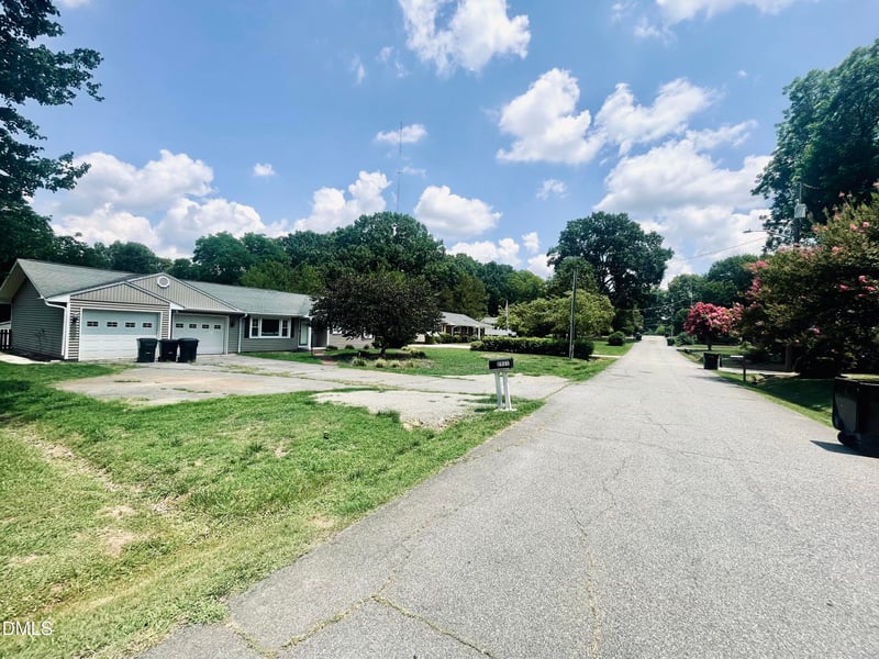 2511 Parrish St, Burlington, NC 27215