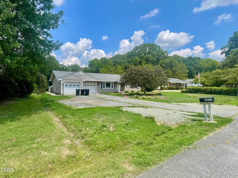 2511 Parrish St, Burlington, NC 27215