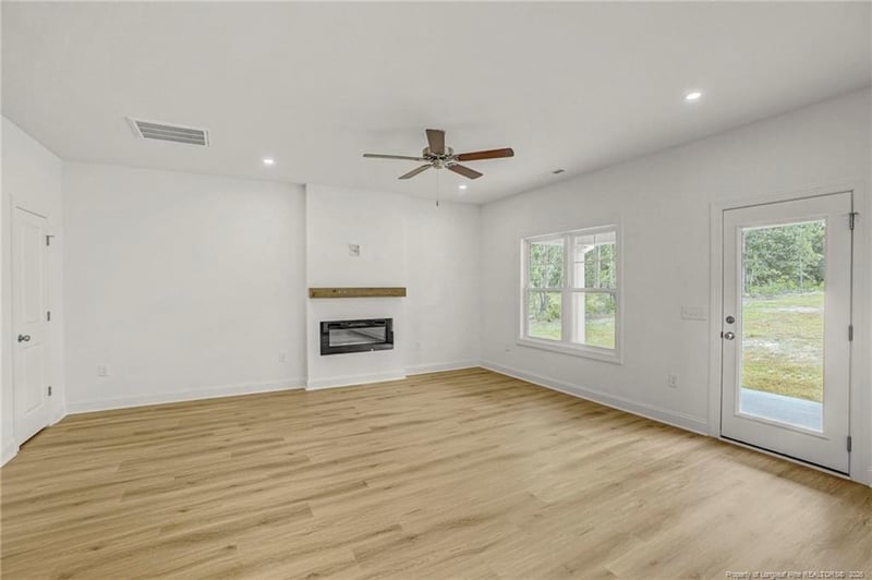 252 Travelers Way, Lillington, NC 27546