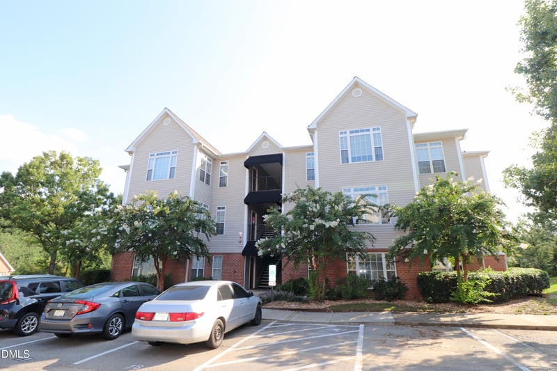 2520 Friedland #202, Raleigh, NC 27617