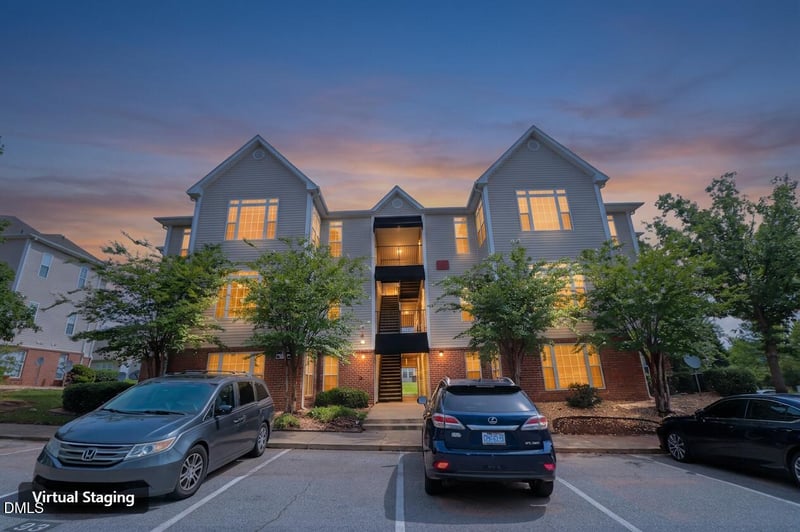 2521 Friedland Pl #300, Raleigh, NC 27617