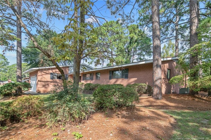 2522 Elmhurst Dr, Fayetteville, NC 28304