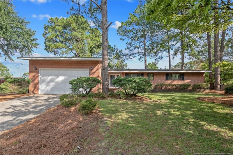 2522 Elmhurst Dr, Fayetteville, NC 28304