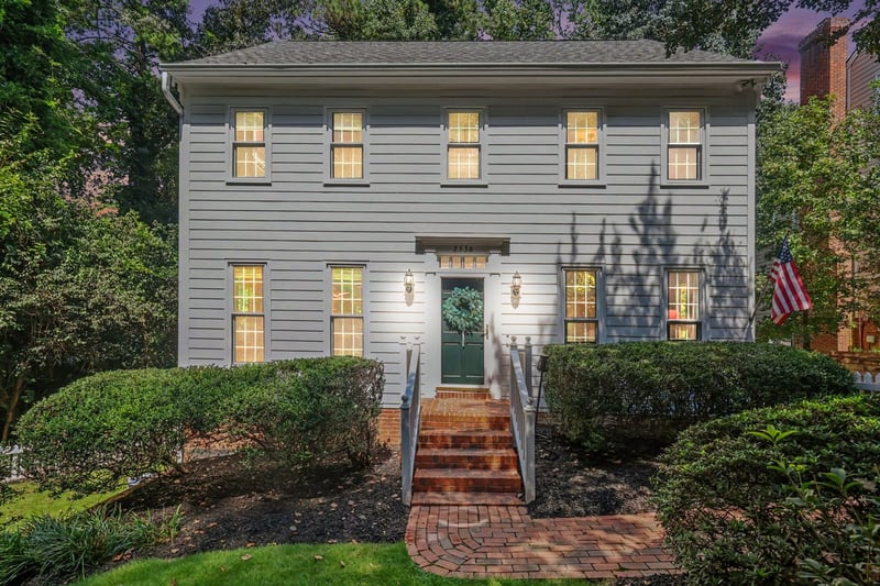 2536 Ashley Ct, Raleigh, NC 27607