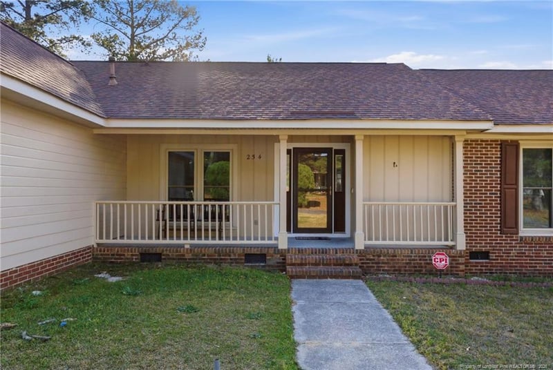 254 Buhmann Dr, Fayetteville, NC 28314