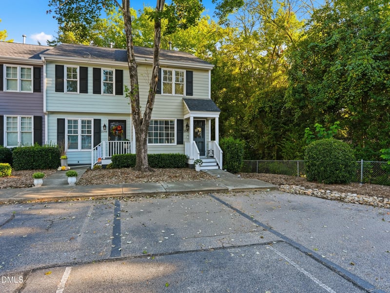 2542 Noble Rd, Raleigh, NC 27608