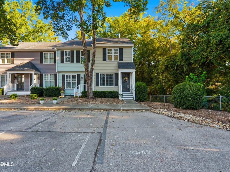 2542 Noble Rd, Raleigh, NC 27608
