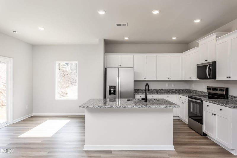255 Custer Dr, Mebane, NC 27302