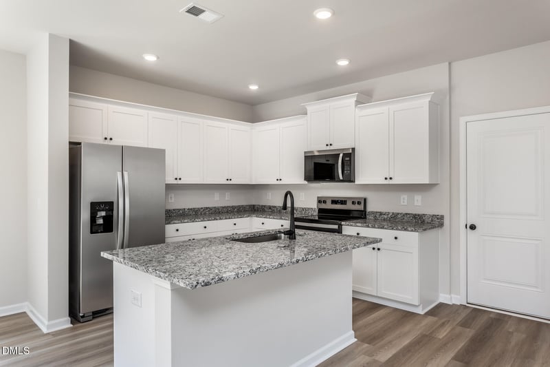 255 Custer Dr, Mebane, NC 27302