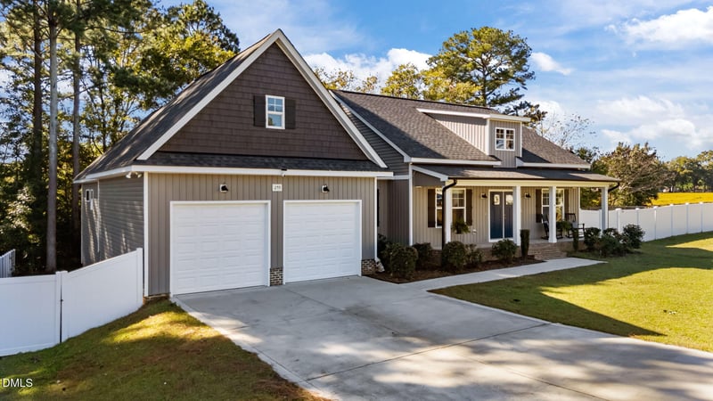 255 Ravens Row Dr, Benson, NC 27504