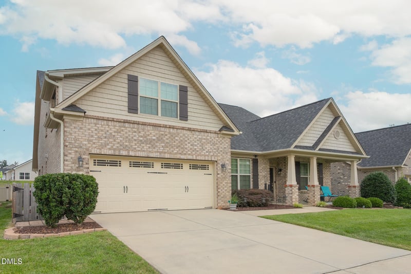 2560 Glenkirk Dr, Burlington, NC 27215