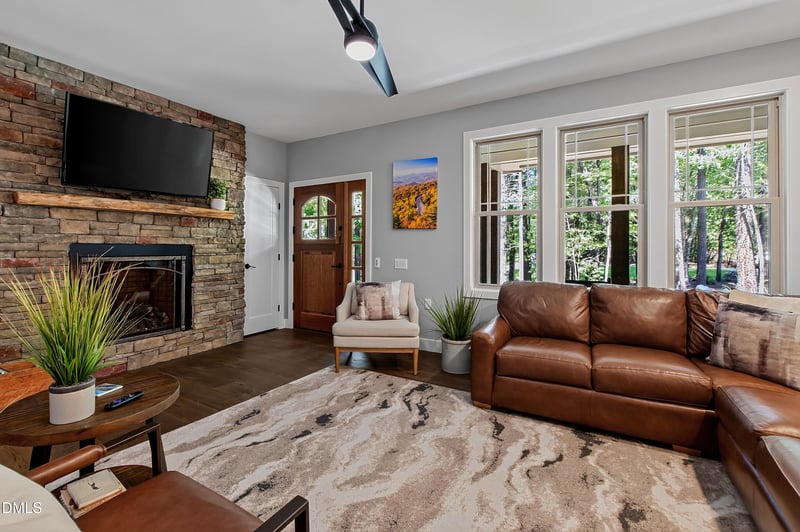 2560 New Hope Dr, Chapel Hill, NC 27514