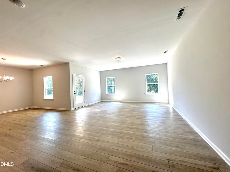 257 Cheshire Farm Dr, Smithfield, NC 27577