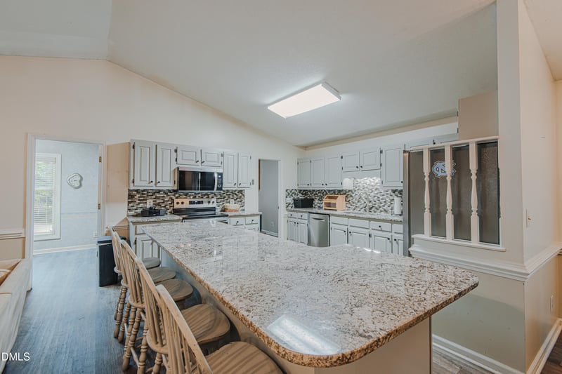 2603 Crescent Hill Dr, Mebane, NC 27302