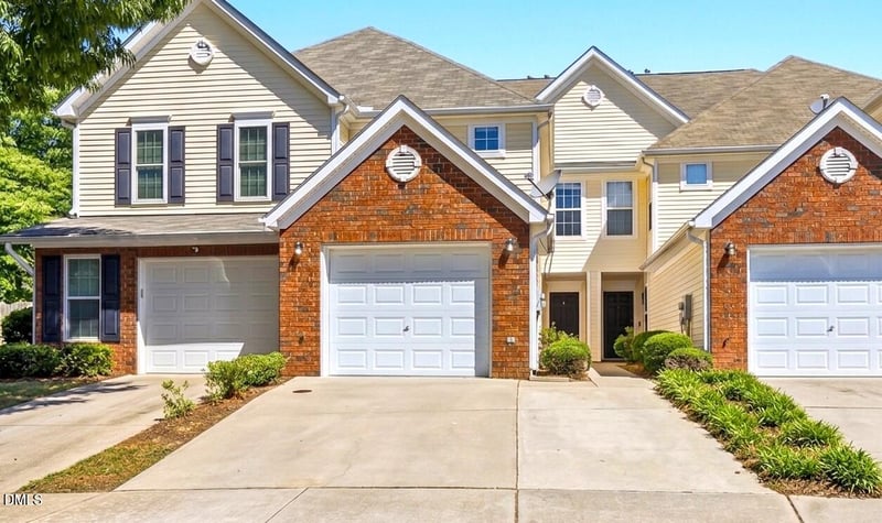 2607 Hamlet Green Dr, Raleigh, NC 27614
