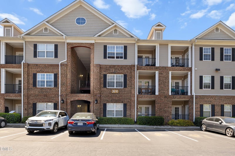 2610 Oldgate Dr #307, Raleigh, NC 27604
