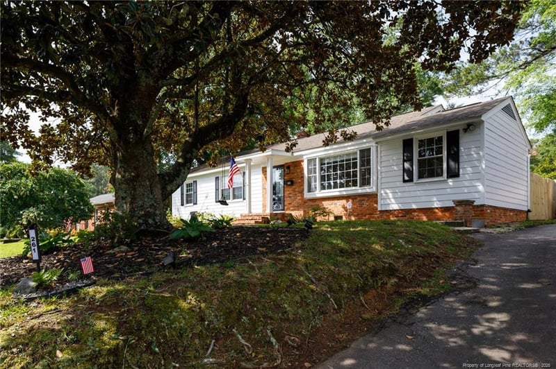 2611 Huntington Rd, Fayetteville, NC 28303