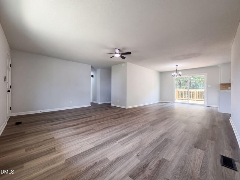 2615 Baileys Xrds Rd, Benson, NC 27504