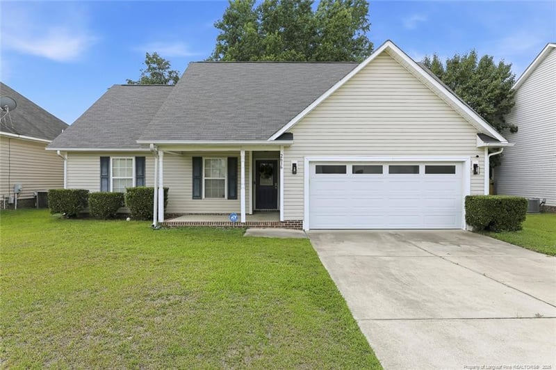 2616 Gressitt Point Ln, Fayetteville, NC 28306
