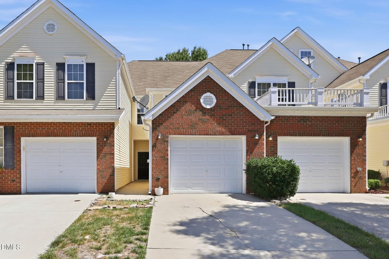 2617 Forest Shadows Ln, Raleigh, NC 27614