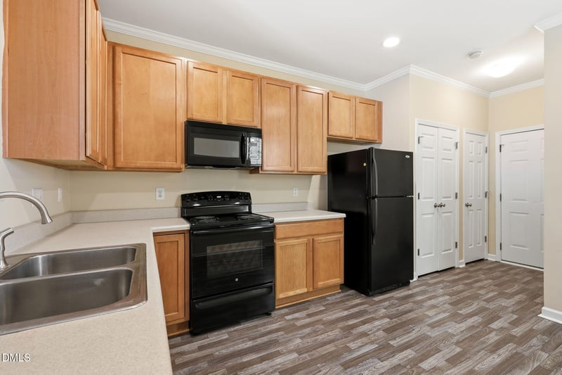 2617 Forest Shadows Ln, Raleigh, NC 27614