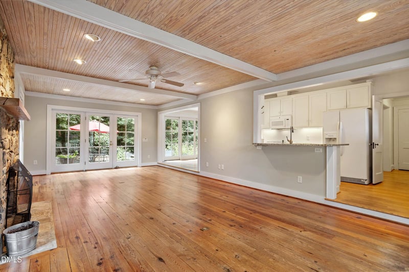 2617 London Dr, Raleigh, NC 27608