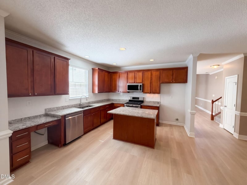 2619 Dutch Grove Cir, Raleigh, NC 27610