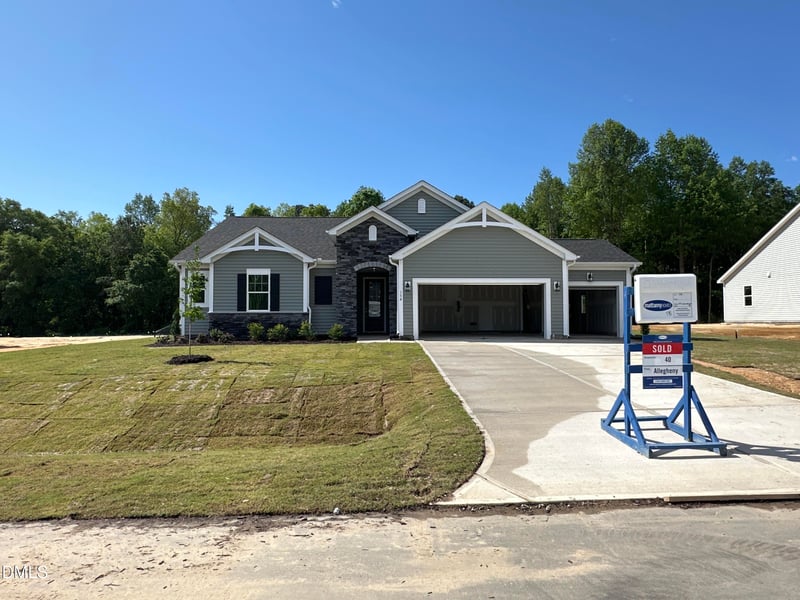 262 Clarabella Dr, Fuquay Varina, NC 27526