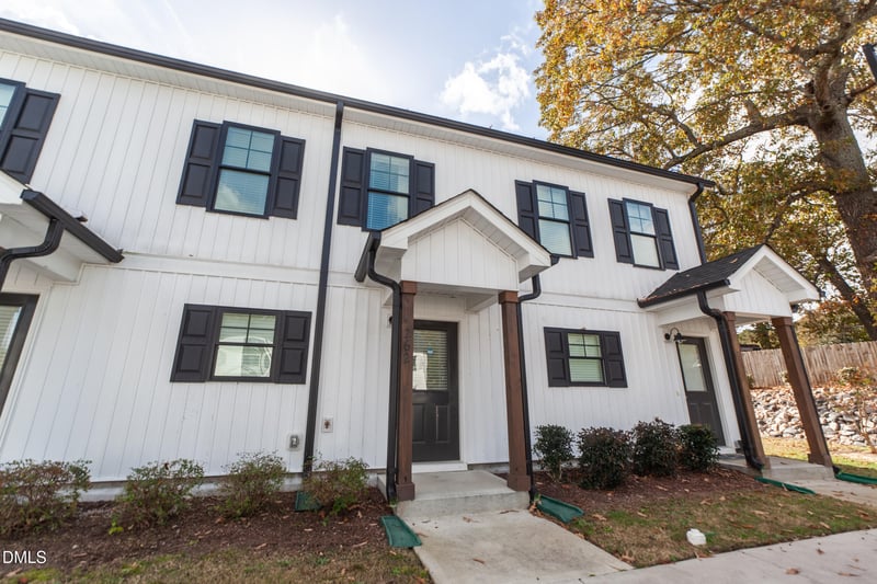 262 S Raleigh St, Angier, NC 27501
