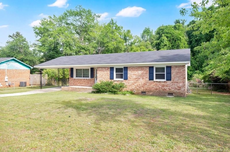 2627 Dumbarton Rd, Fayetteville, NC 28306