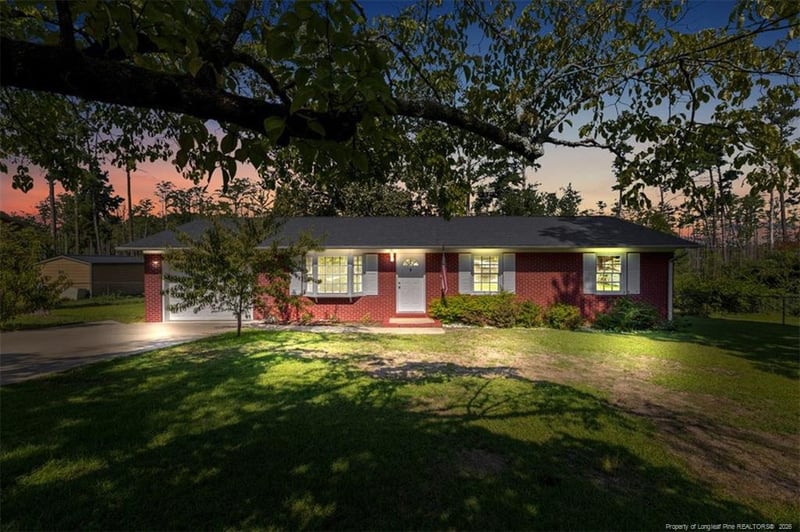 263 Brewster Dr, Fayetteville, NC 28303