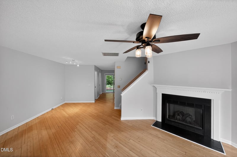 2654 Dwight Pl, Raleigh, NC 27610