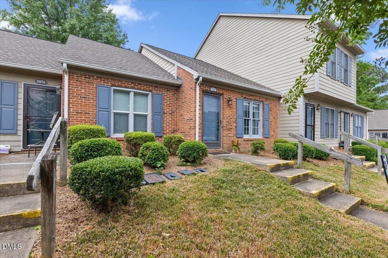 2672 Hitchcock Dr, Durham, NC 27705