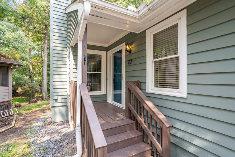 27 Clover Dr, Chapel Hill, NC 27517