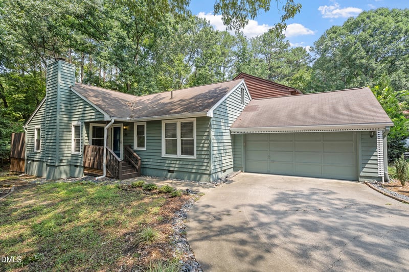 27 Clover Dr, Chapel Hill, NC 27517