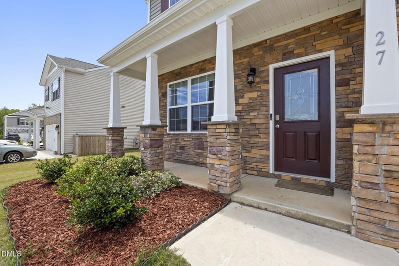 27 Winterberry Way, Fuquay Varina, NC 27526