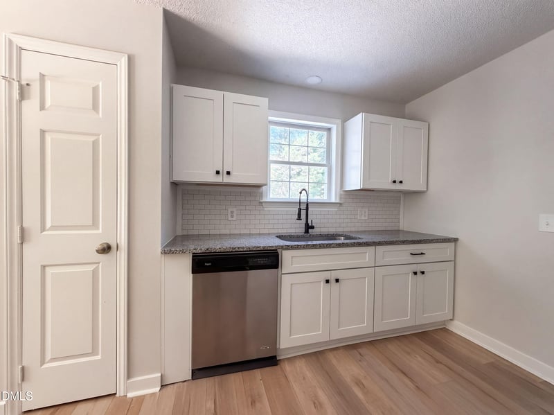 270 Nathan Dr, Clayton, NC 27520