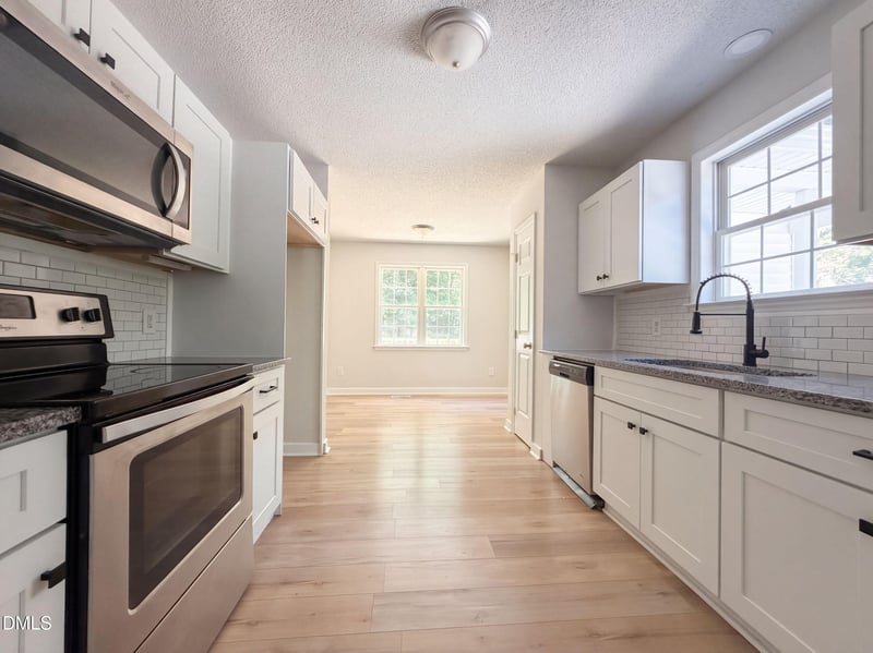 270 Nathan Dr, Clayton, NC 27520
