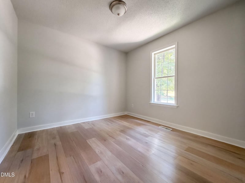 270 Nathan Dr, Clayton, NC 27520