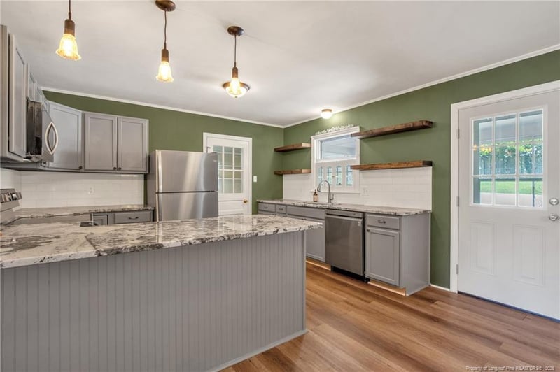 2702 Dartmouth Dr, Fayetteville, NC 28304