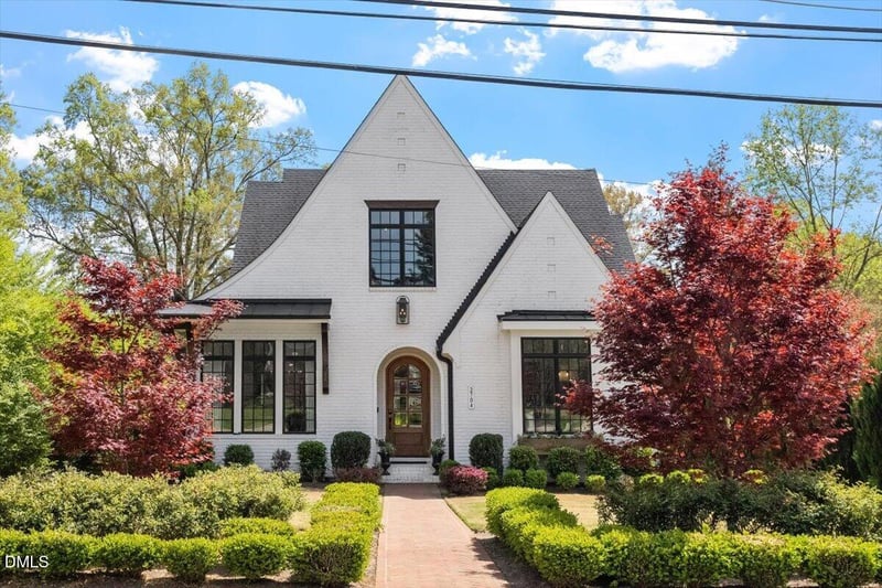 2704 Anderson Dr, Raleigh, NC 27608