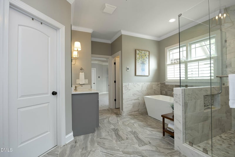2705 Peachleaf St, Raleigh, NC 27614