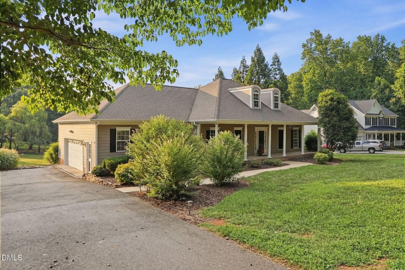 2705 Percussion Dr, Hillsborough, NC 27278
