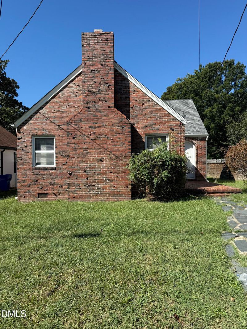 2705 N Roxboro St, Durham, NC 27704