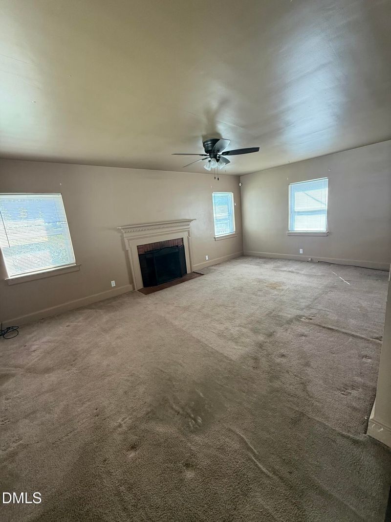 2705 N Roxboro St, Durham, NC 27704