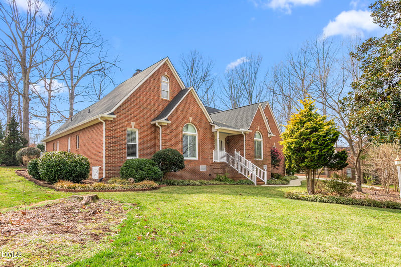 2708 Sturbridge Ct, Burlington, NC 27215