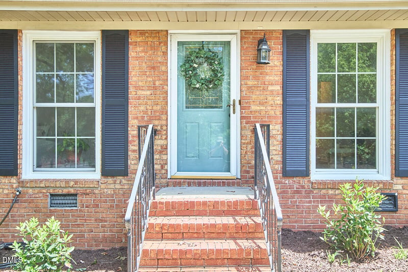 2709 Evers Dr, Raleigh, NC 27610